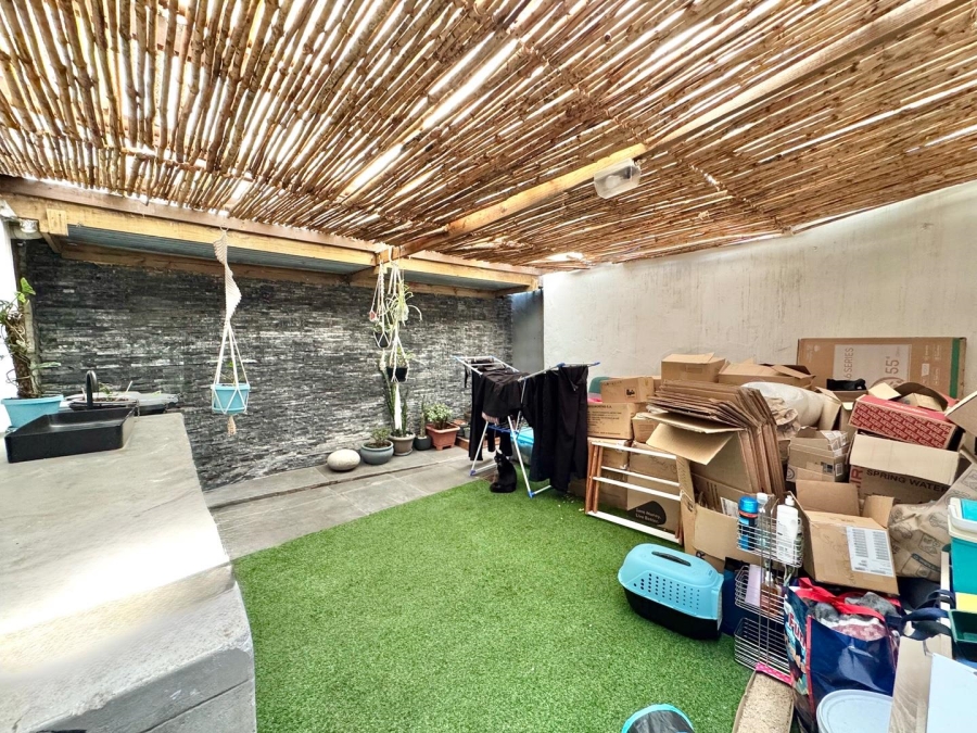 3 Bedroom Property for Sale in Woodstock Western Cape